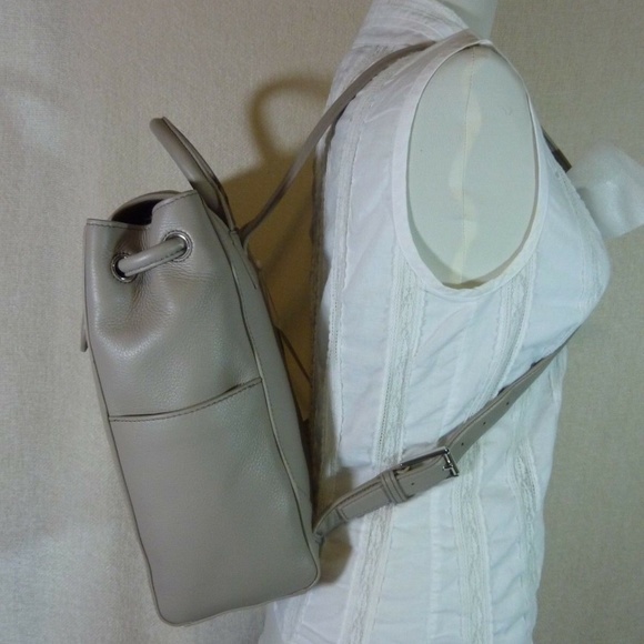 NEW Tory Burch Britten Gray Leather Backpack + Britten Continental Wallet main image 10